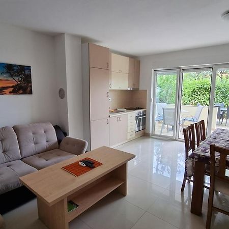 Apartments Bellator Šilo Eksteriør billede