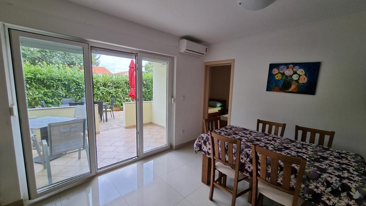 Apartments Bellator Šilo Eksteriør billede