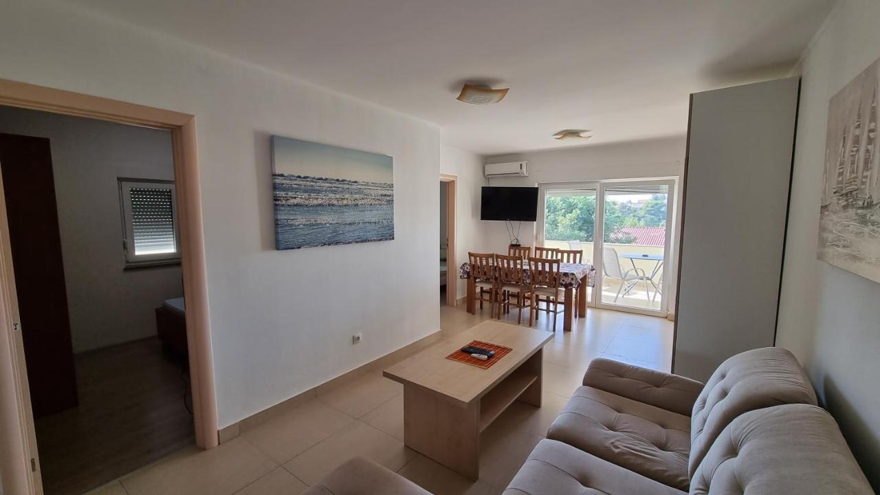 Apartments Bellator Šilo Eksteriør billede
