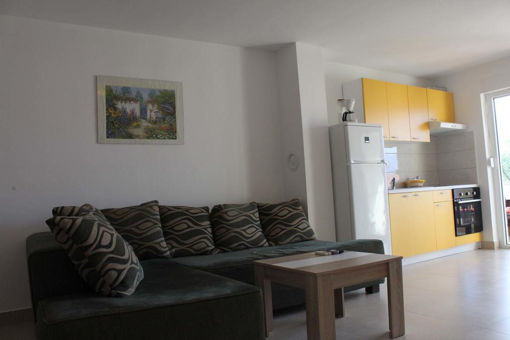 Apartments Bellator Šilo Eksteriør billede