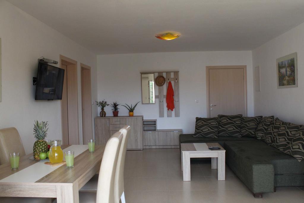 Apartments Bellator Šilo Eksteriør billede