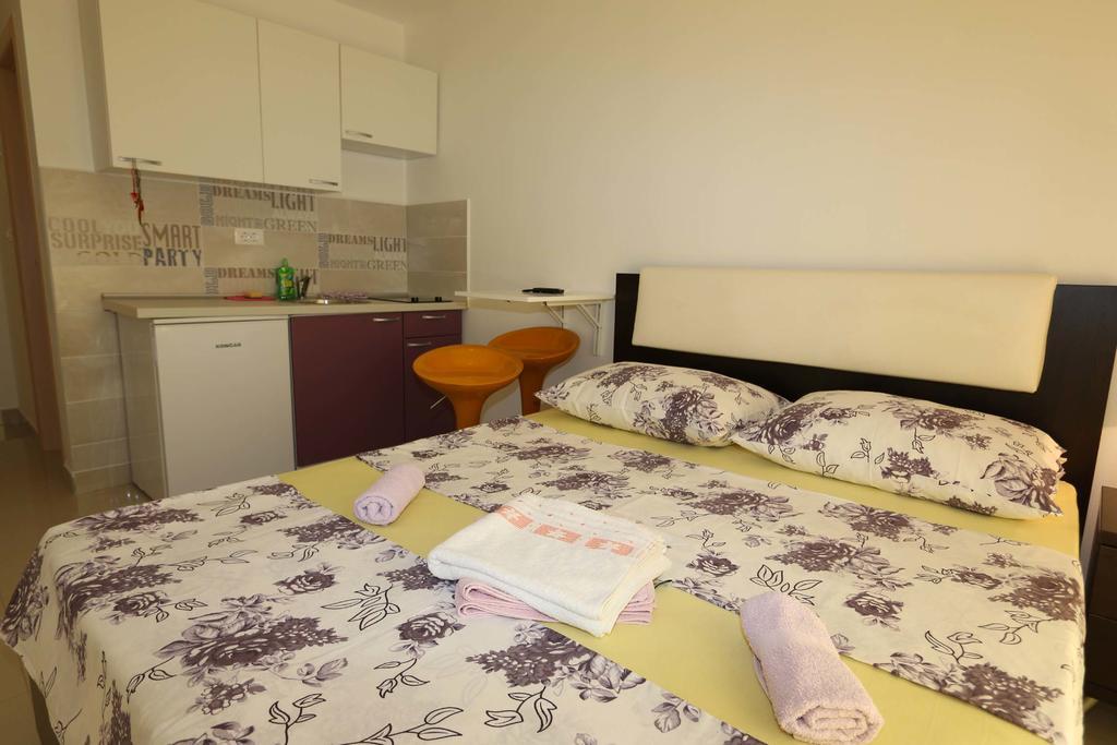 Apartments Bellator Šilo Eksteriør billede