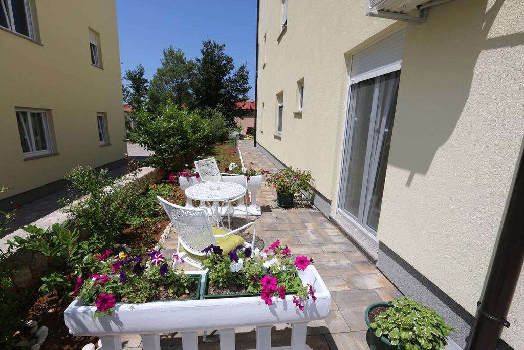 Apartments Bellator Šilo Eksteriør billede