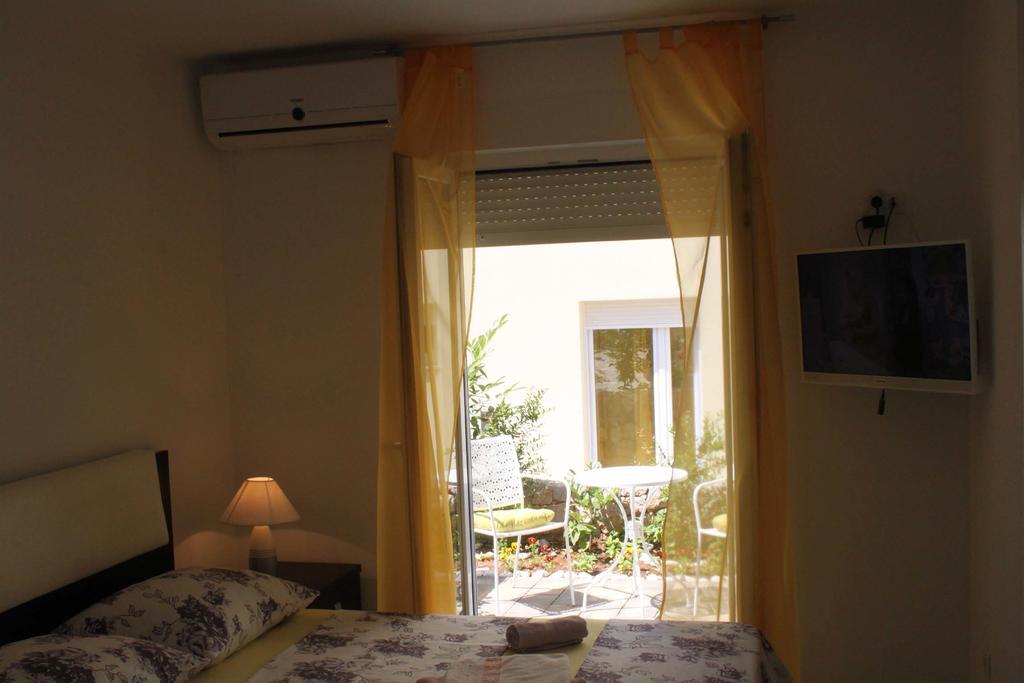 Apartments Bellator Šilo Eksteriør billede
